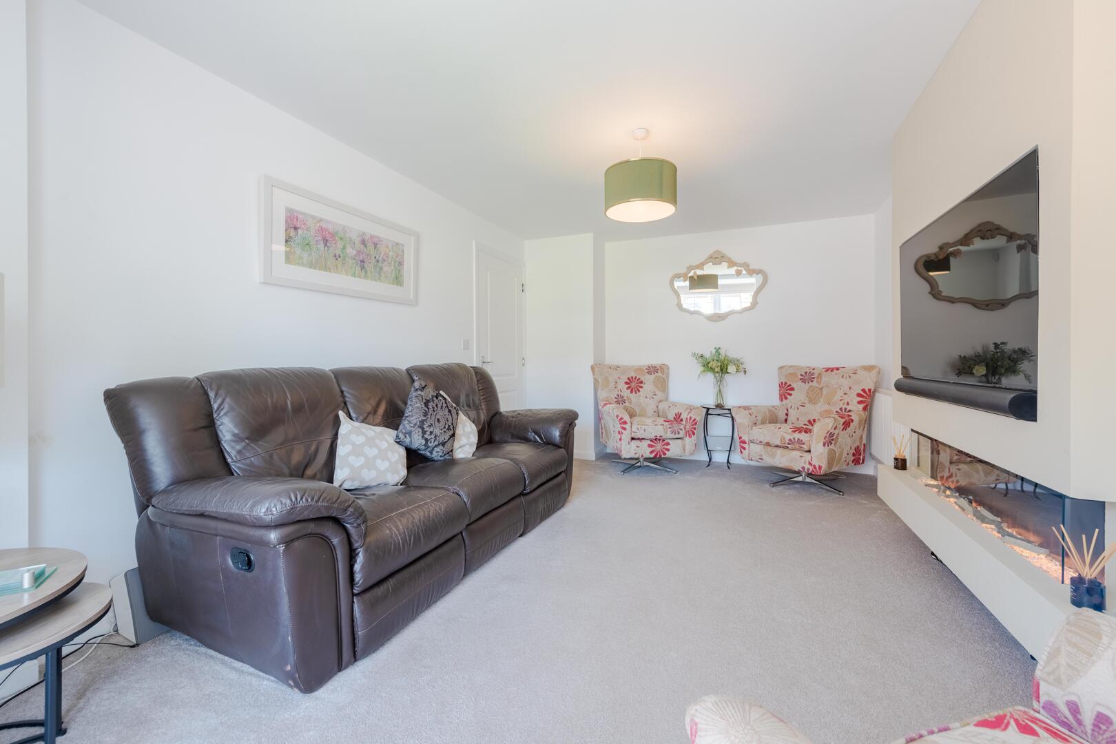 Gladstone Place, Blakedown, Kidderminster